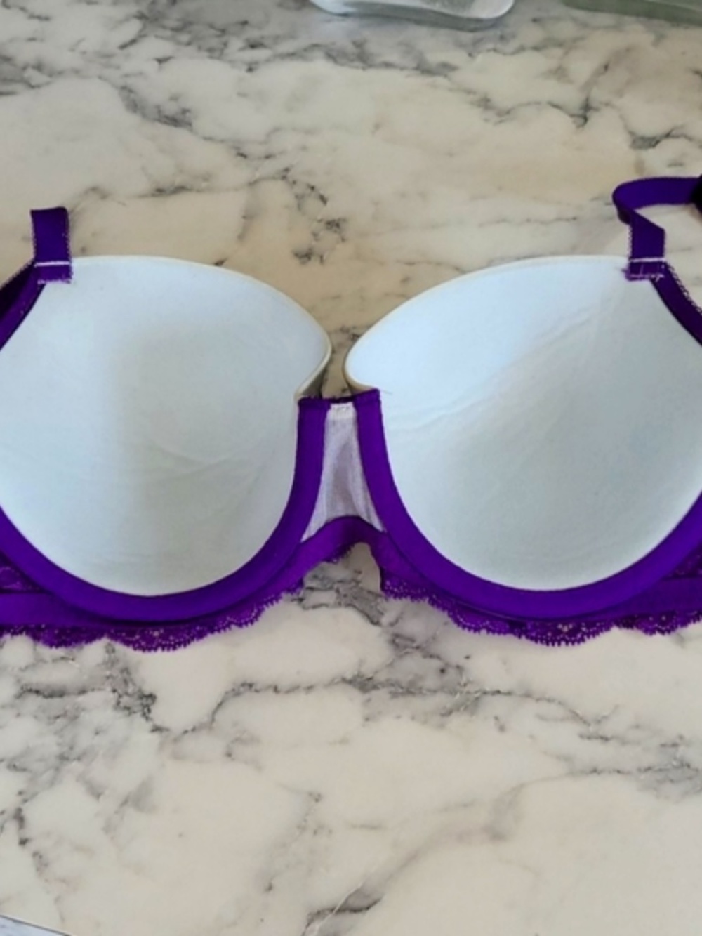 RARE 💎 Victoria’s Secret Dream Angels Luxe Crystal Demi Bra | 34DD - Picture 4 of 5